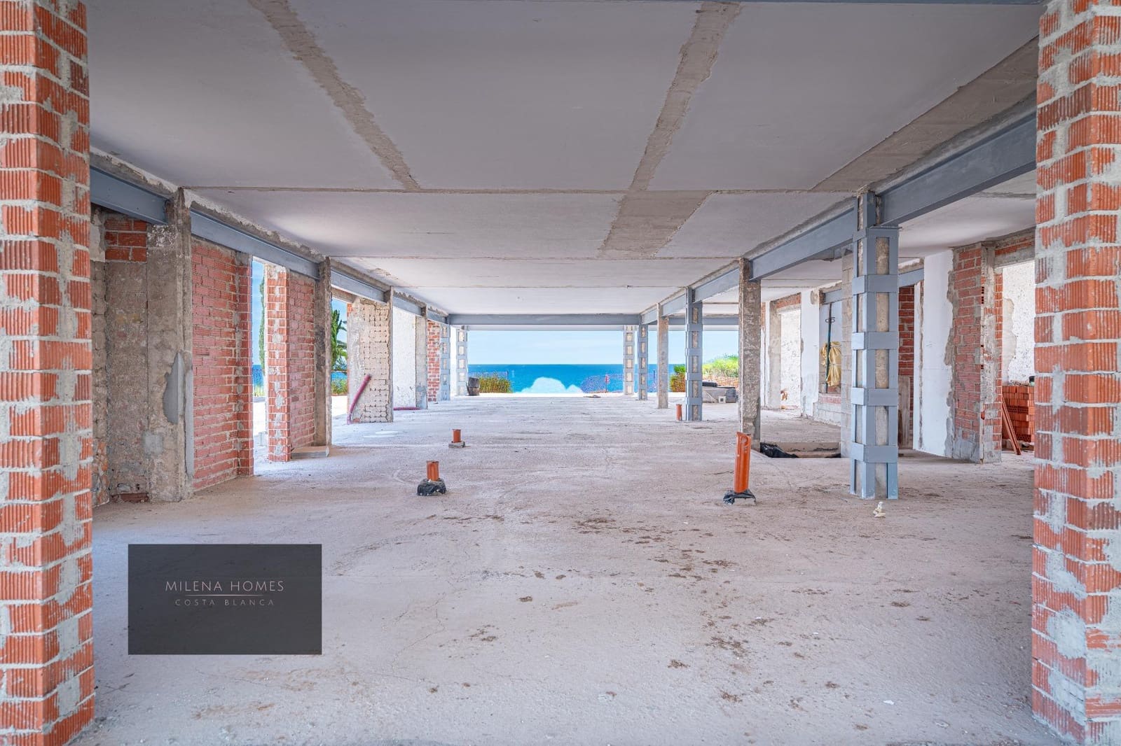 Chalet de 8 habitaciones en Cabo Roig en venta - 2.400.000 € (Ref: 9542351)