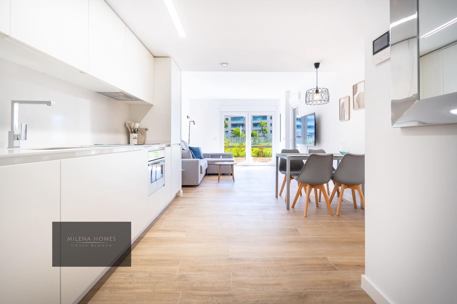 2 soverom Leilighet til salgs i Torrevieja med svømmebasseng garasje - € 529 000 (Ref: 9542352)