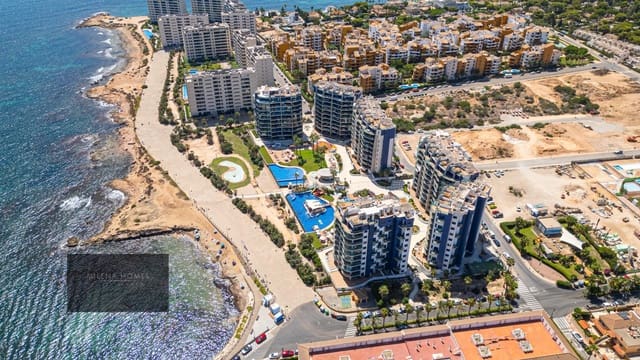 3 soveværelse Penthouse til salg i Punta Prima, Torrevieja med swimmingpool garage - € 810.000 (Ref: 9542354)