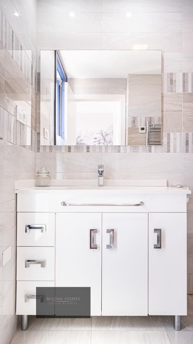 3 slaapkamer Penthouse te koop in Torrevieja met zwembad garage - € 810.000 (Ref: 9542354)