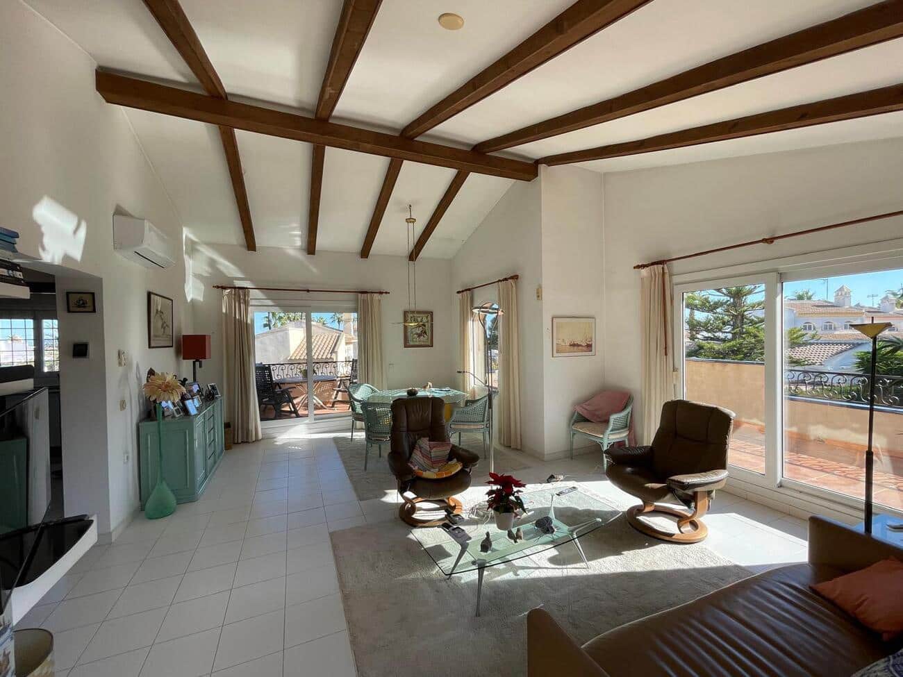 3 sypialnia Willa na sprzedaż w Villamartin - 639 000 € (Ref: 9542359)