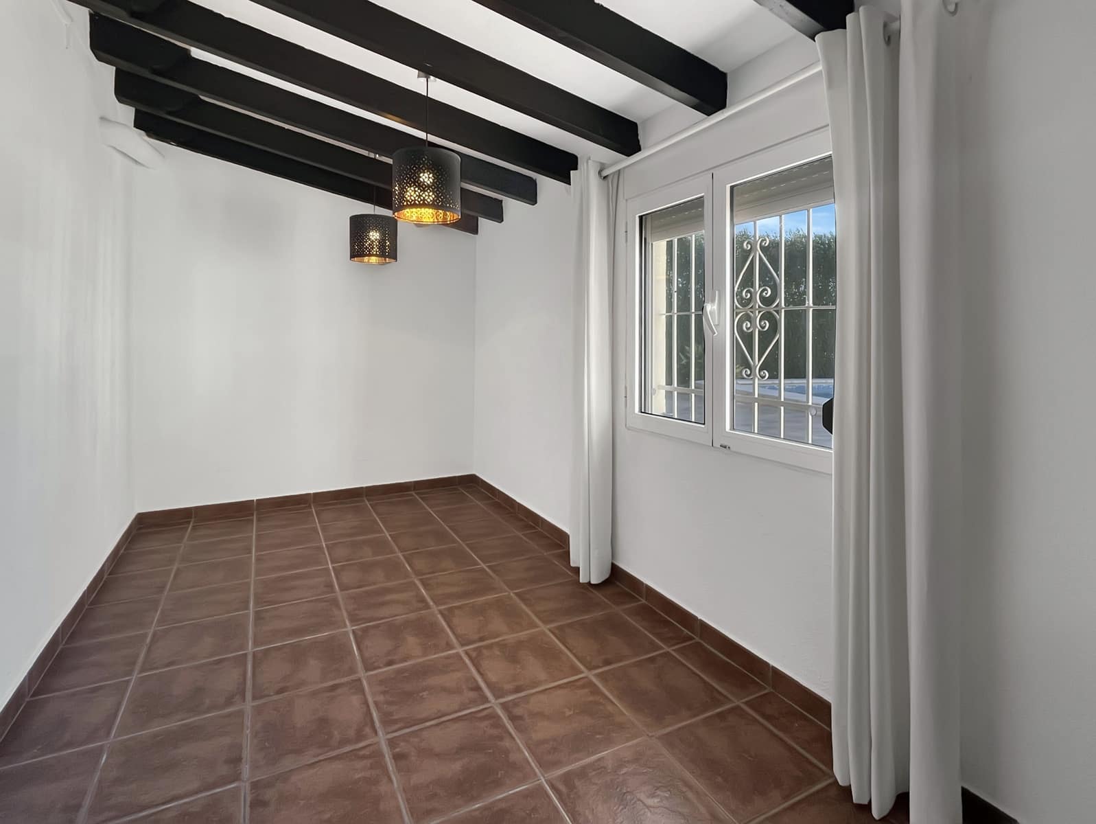 5 bedroom Villa for sale in Moraira - € 770,000 (Ref: 9542541)