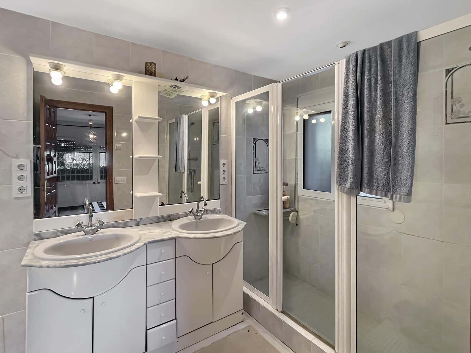 5 bedroom Villa for sale in Moraira - € 770,000 (Ref: 9542541)