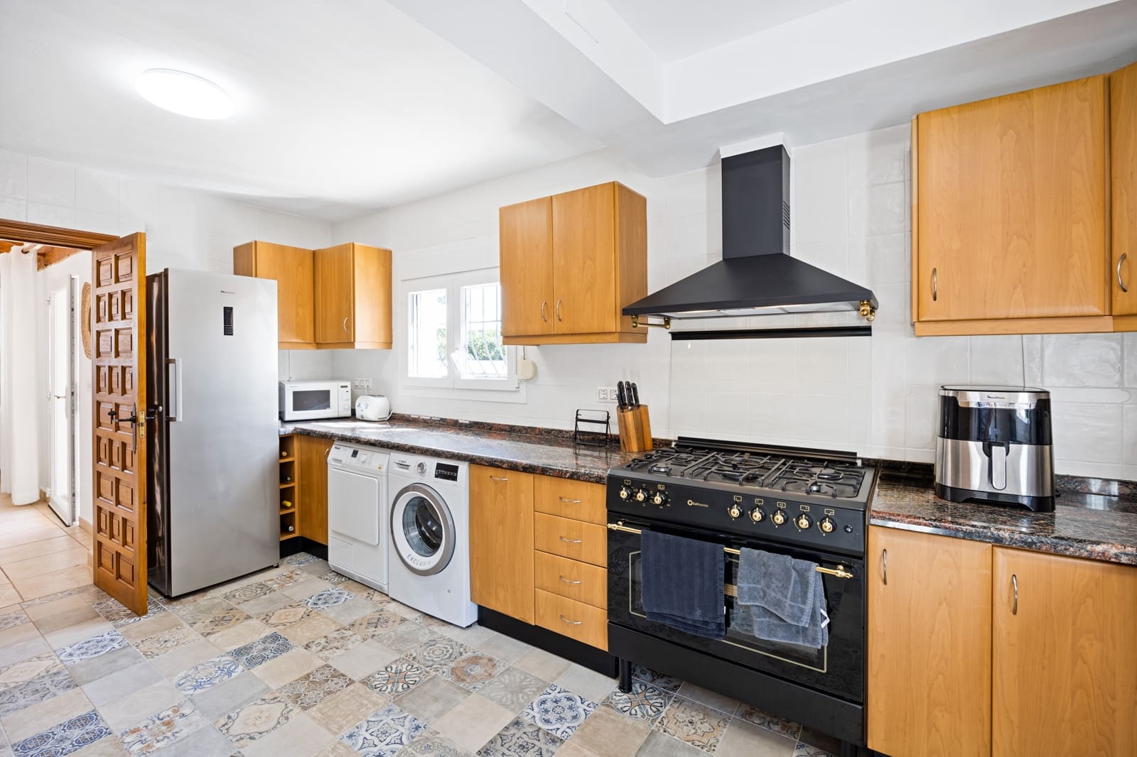 4 bedroom Villa for sale in Javea / Xabia - € 895,000 (Ref: 9542888)