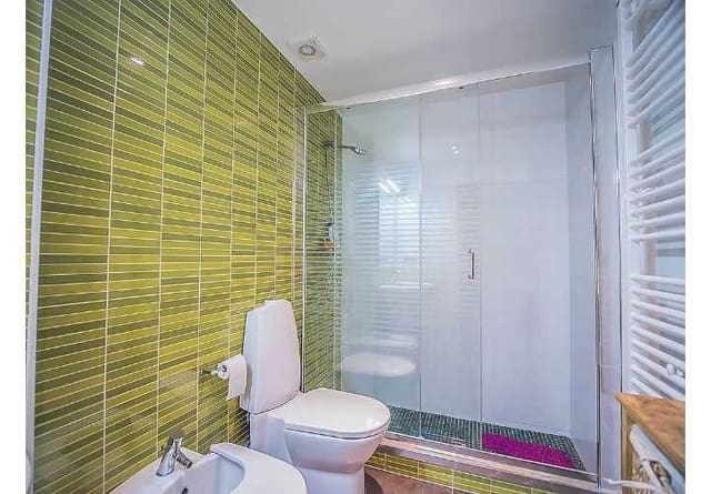 4 soverom Hus til salgs i Guardamar Playa, Guardamar del Segura med svømmebasseng - € 550 000 (Ref: 9550834)