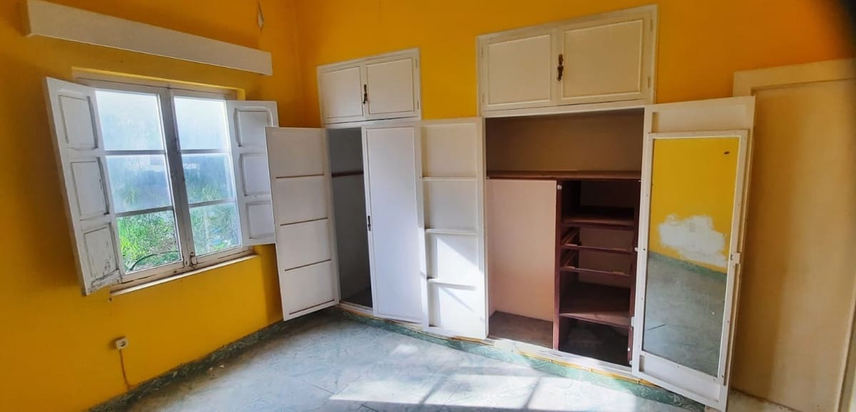 Chalet de 12 habitaciones en Dénia en venta con garaje - 817.000 € (Ref: 9556198)