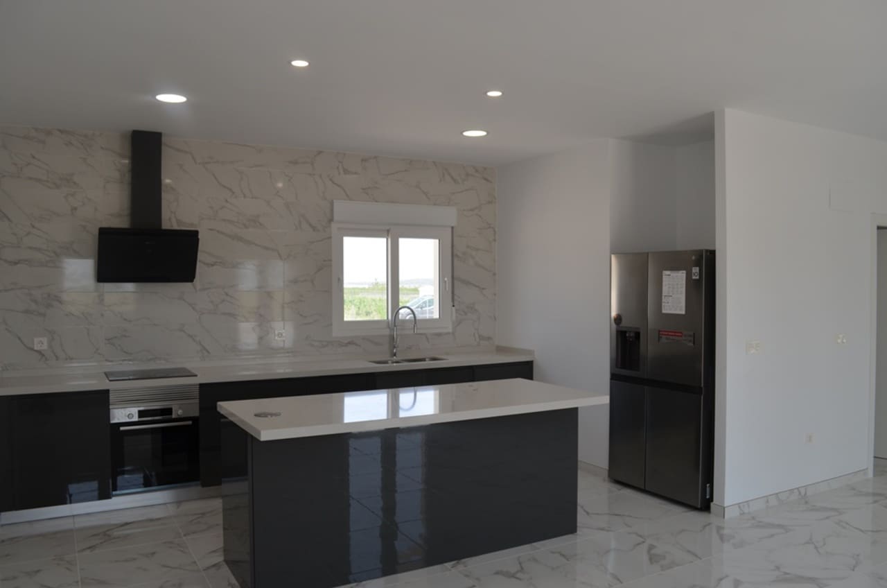 5 soveværelse Villa til salg i Pinoso med swimmingpool - € 505.000 (Ref: 9560731)