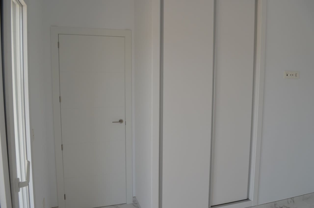 5 soveværelse Villa til salg i Pinoso med swimmingpool - € 505.000 (Ref: 9562166)