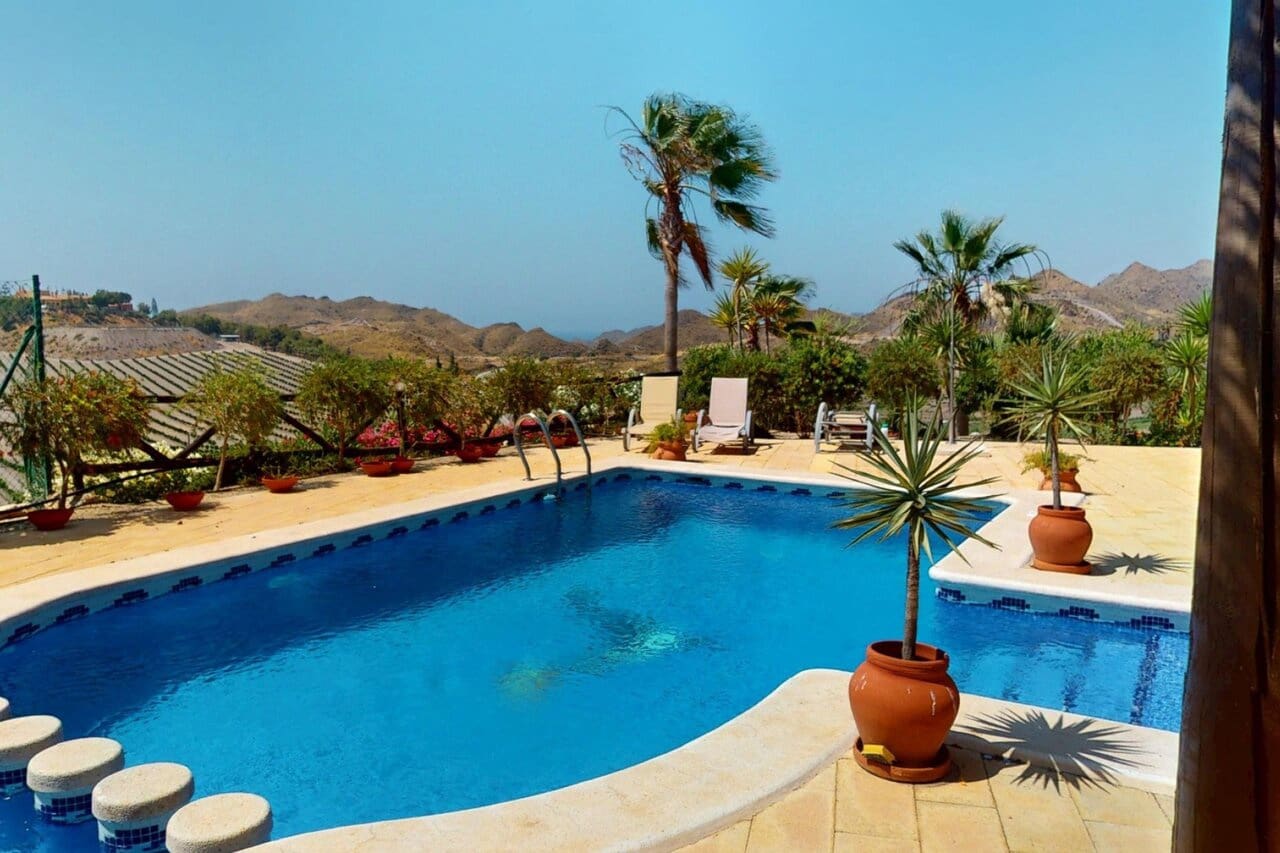 5 quarto Moradia para venda em La Campana com piscina - 880 000 € (Ref: 9563763)