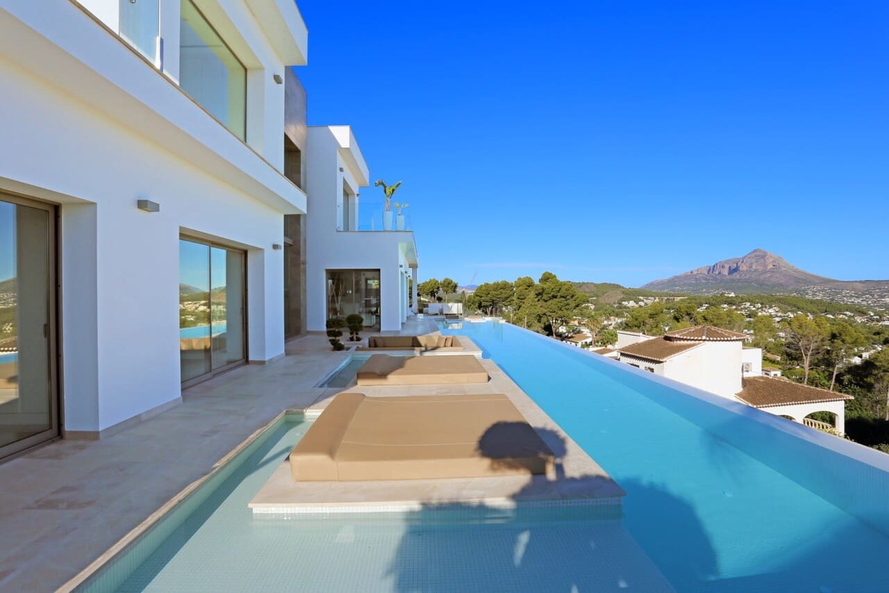 4 soveværelse Villa til salg i Javea / Xabia med swimmingpool - € 1.875.000 (Ref: 9563765)