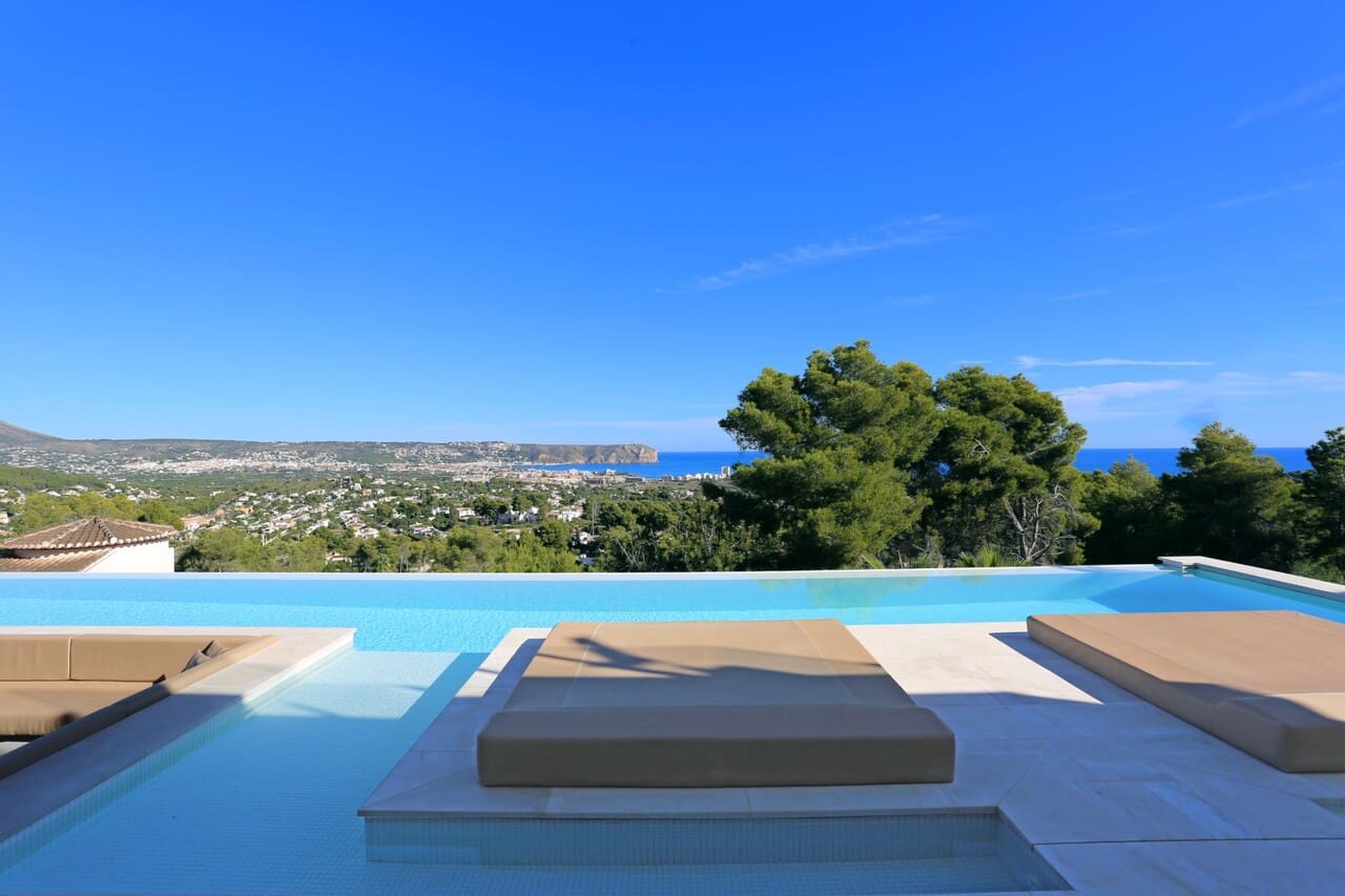 4 soveværelse Villa til salg i Javea / Xabia med swimmingpool - € 1.875.000 (Ref: 9563765)