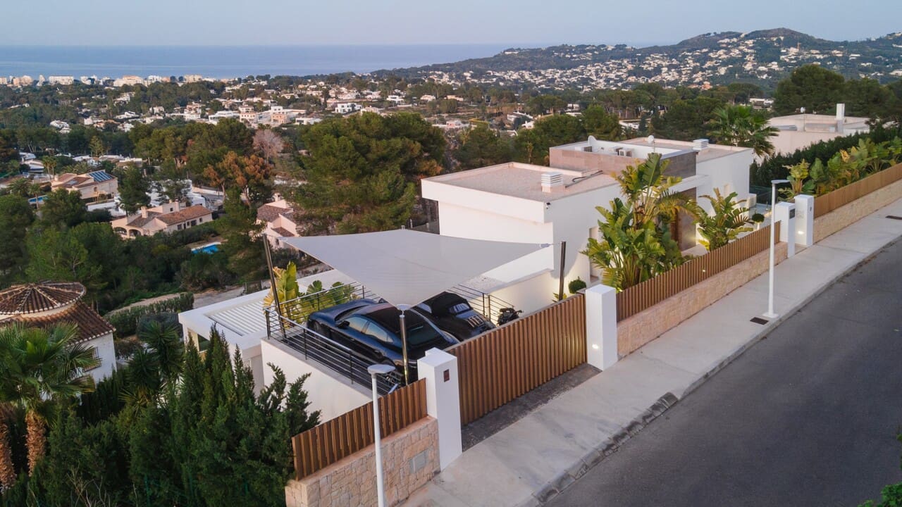 4 soveværelse Villa til salg i Javea / Xabia med swimmingpool - € 1.875.000 (Ref: 9563765)