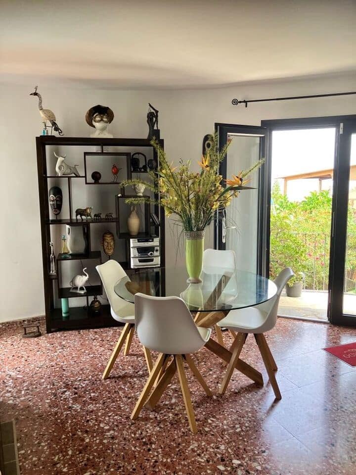 4 soveværelse Villa til salg i Calpe / Calp med swimmingpool - € 580.000 (Ref: 9563766)