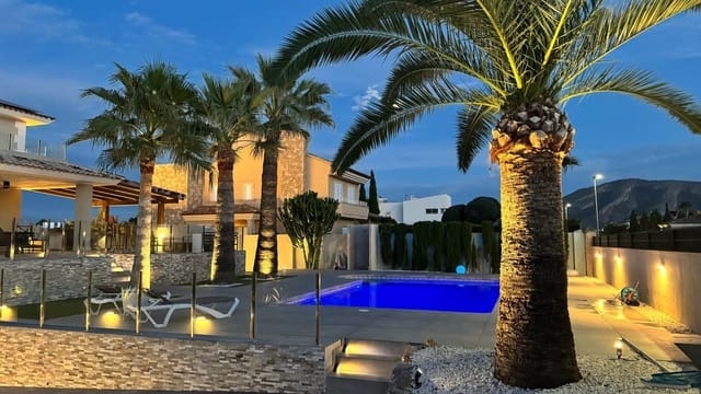 4 sypialnia Willa na sprzedaż w Pueblo - Urbanizaciones, Alfaz del Pi / L'Alfàs del Pi z basenem garażem - 1 195 000 € (Ref: 9564085)