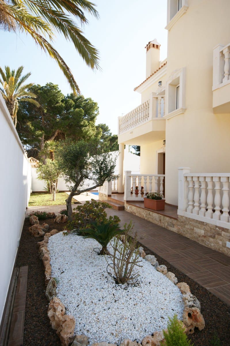 4 makuuhuone Huvila myytävänä paikassa Cabo Roig mukana uima-altaan - 910 000 € (Ref: 9564086)