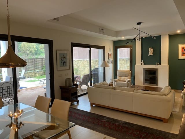 3 soverom Villa til salgs i Benalmádena pueblo, Benalmádena med svømmebasseng - € 799 000 (Ref: 9570327)