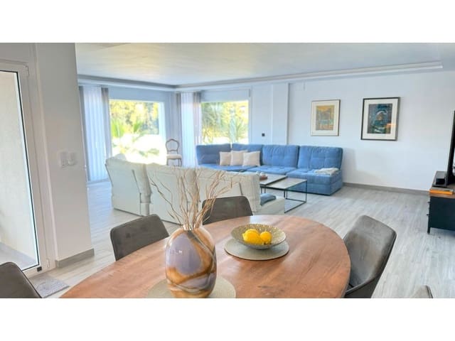 4 soveværelse Villa til salg i Pueblo - Urbanizaciones, Alfaz del Pi / L'Alfàs del Pi - € 1.195.000 (Ref: 9570675)