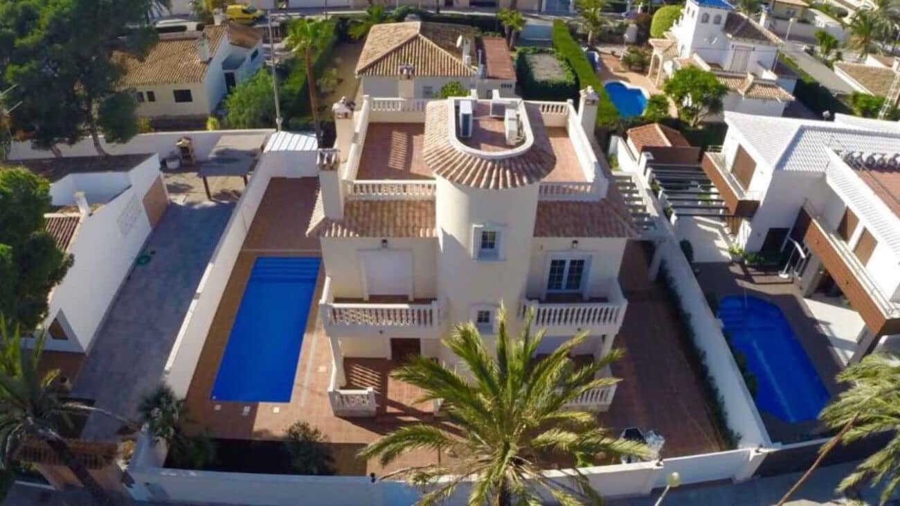 4 sypialnia Willa na sprzedaż w Cabo Roig z garażem - 910 000 € (Ref: 9576867)