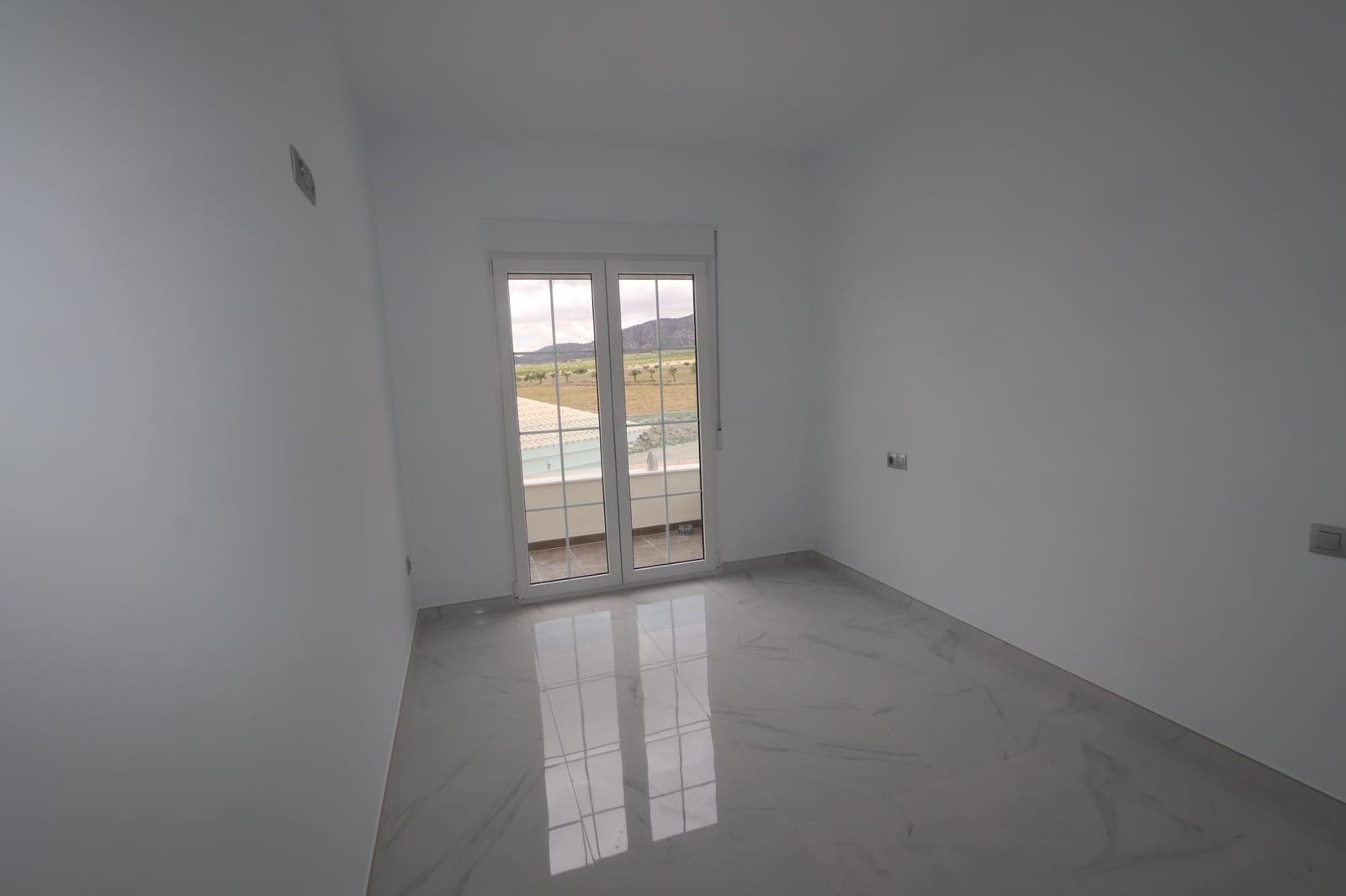 4 bedroom Villa for sale in Pinoso with pool garage - € 423,000 (Ref: 9583890)