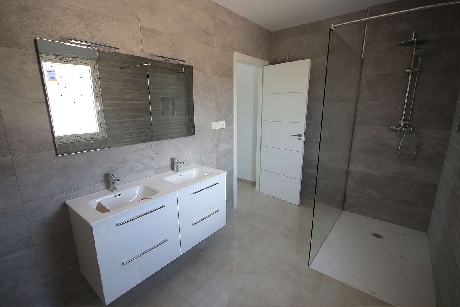 4 quarto Moradia para venda em Pinoso com piscina garagem - 491 000 € (Ref: 9583891)