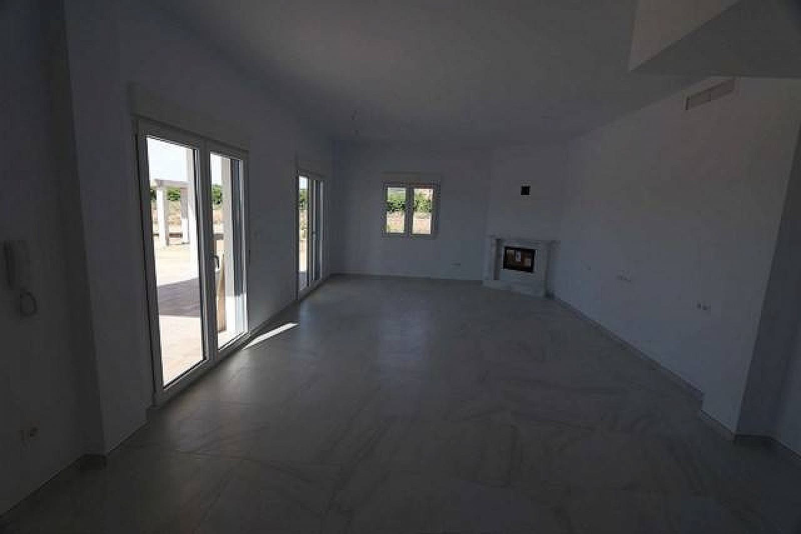 3 Zimmer Villa zu verkaufen in Pinoso mit Pool Garage - 332.000 € (Ref: 9583893)