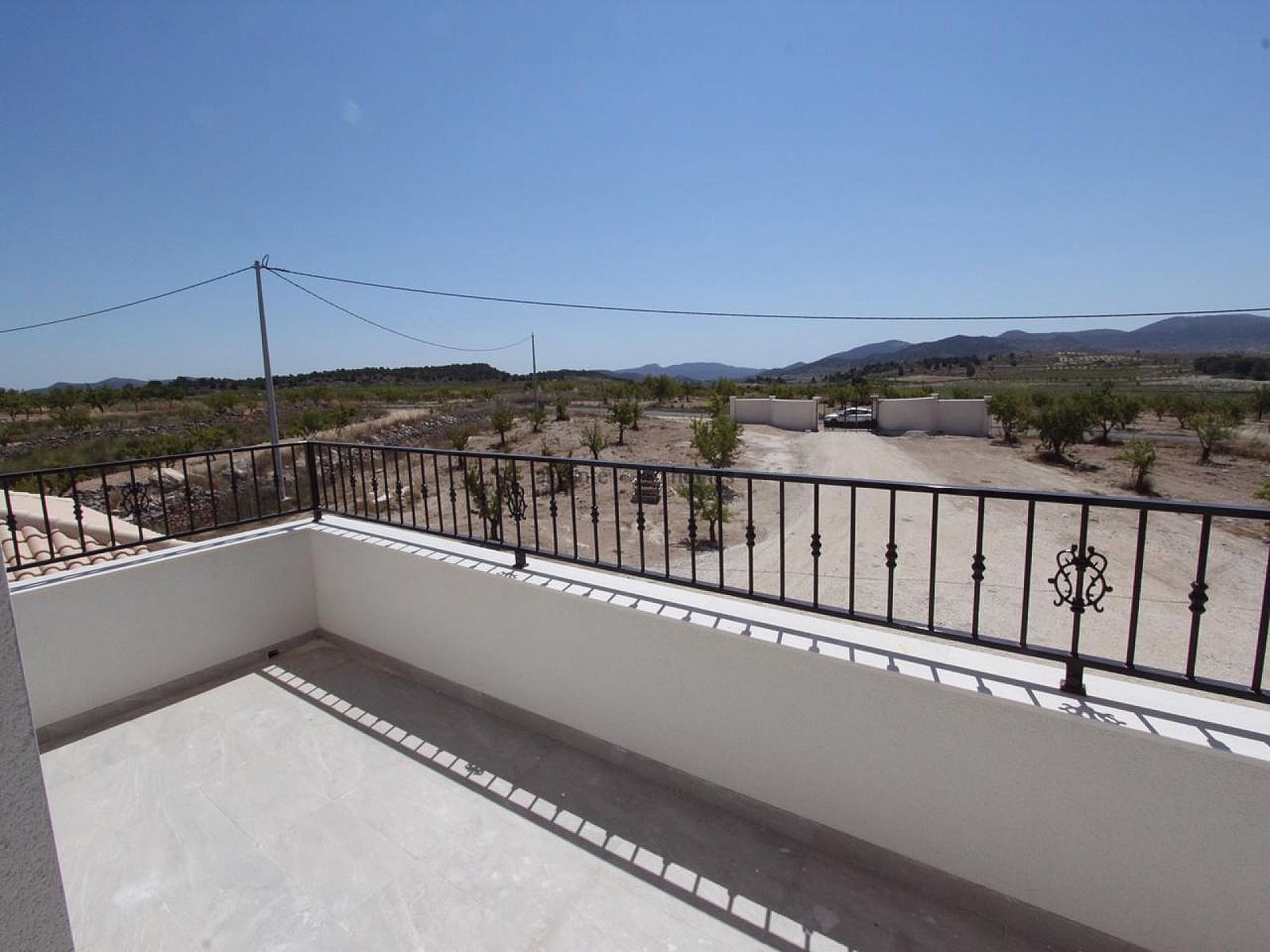 4 bedroom Villa for sale in Pinoso with pool garage - € 449,000 (Ref: 9583895)