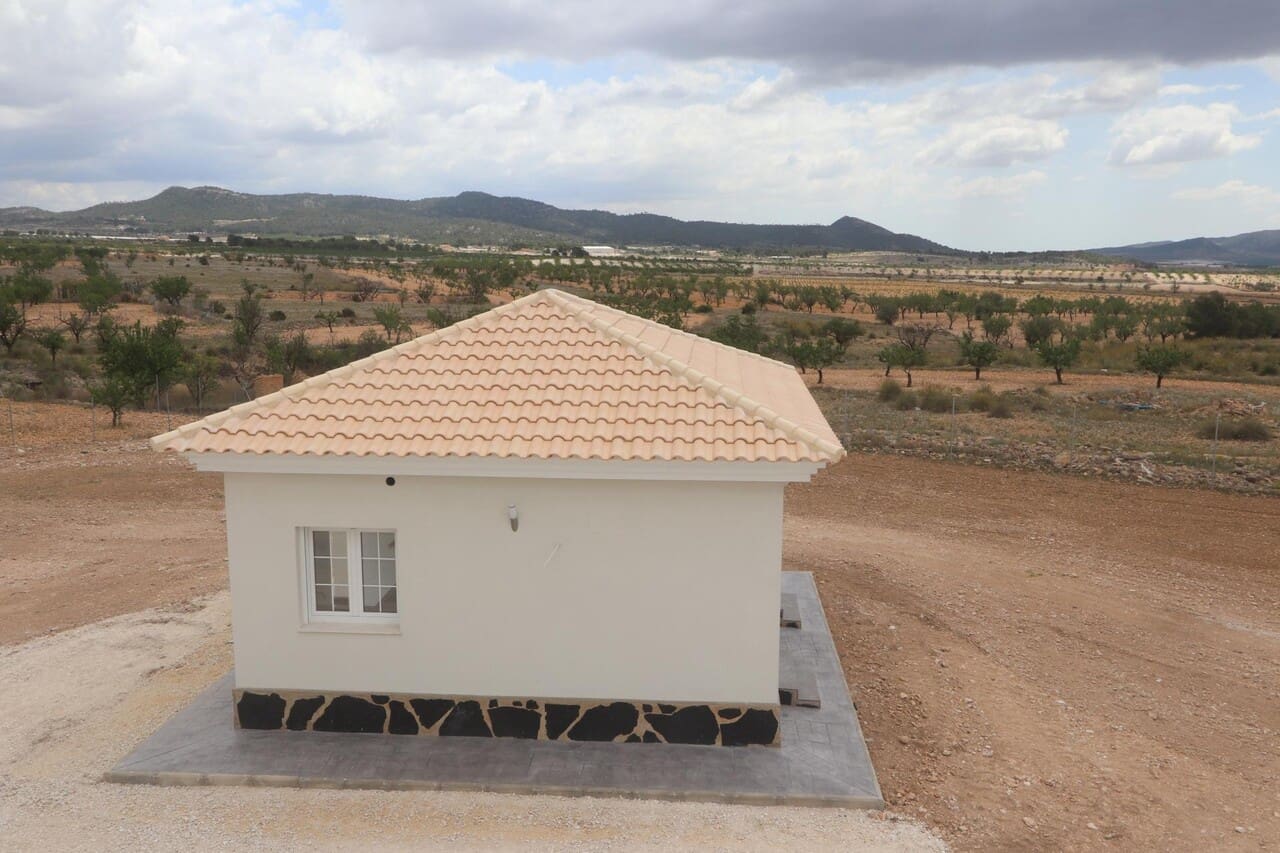 4 bedroom Villa for sale in Pinoso with pool - € 423,000 (Ref: 9583966)