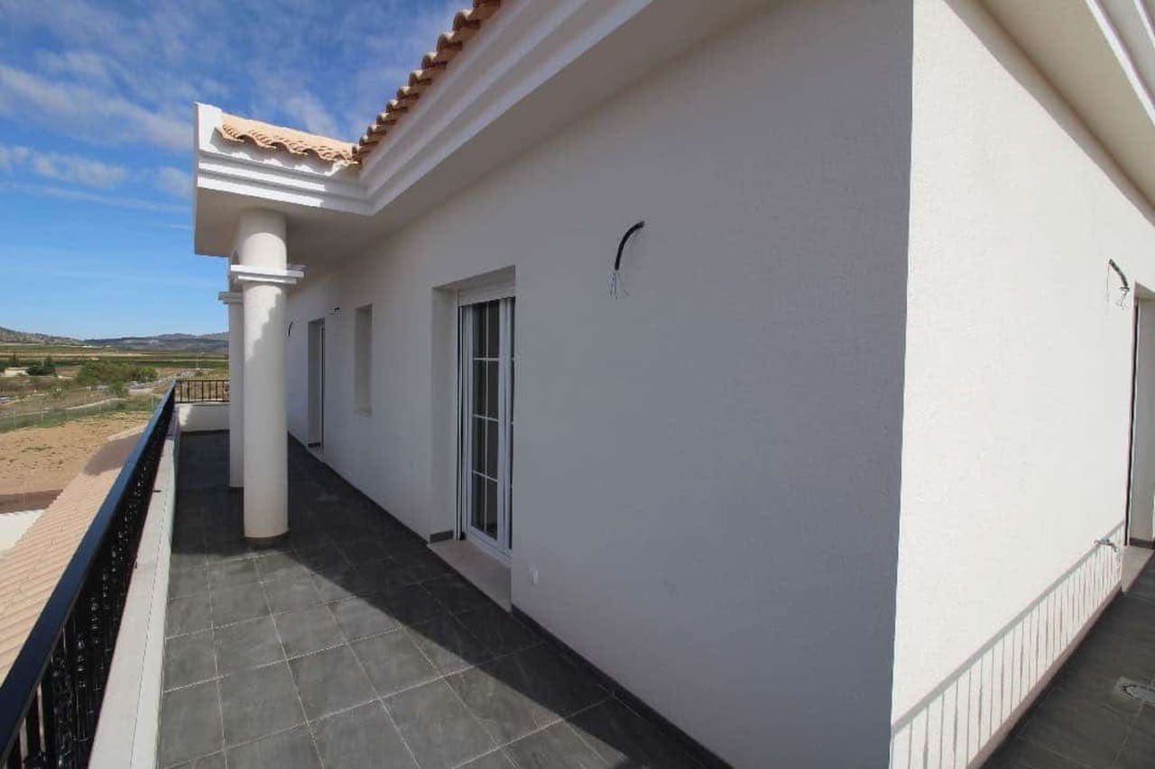 4 Zimmer Villa zu verkaufen in Pinoso mit Pool - 449.000 € (Ref: 9583968)