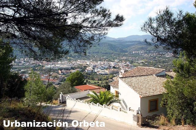 3 Zimmer Villa zu verkaufen in Orba mit Pool Garage - 469.200 € (Ref: 9584437)