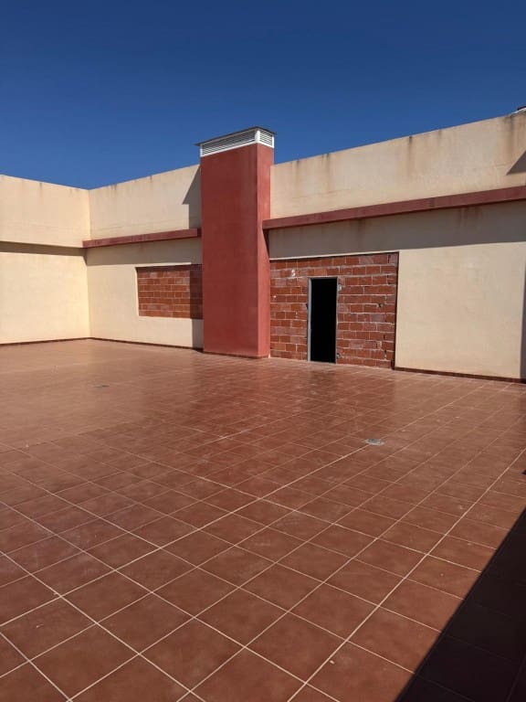 Commercial for sale in Finestrat with garage - € 120,000 (Ref: 9605517)