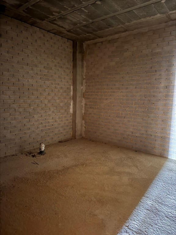 Commercial for sale in Finestrat with garage - € 120,000 (Ref: 9605517)