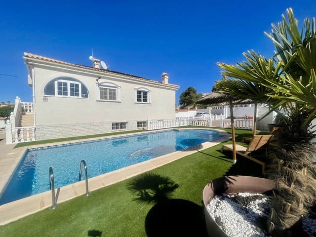 5 sypialnia Willa na sprzedaż w La Marina, Elche / Elx z basenem garażem - 540 000 € (Ref: 9657914)