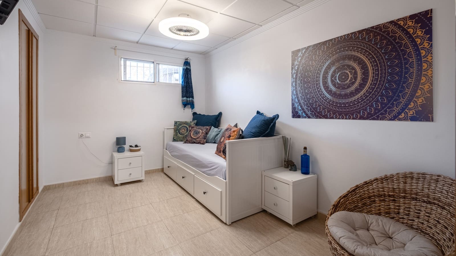 6 makuuhuone Huvila myytävänä paikassa Santa Pola mukana uima-altaan - 550 000 € (Ref: 9657916)