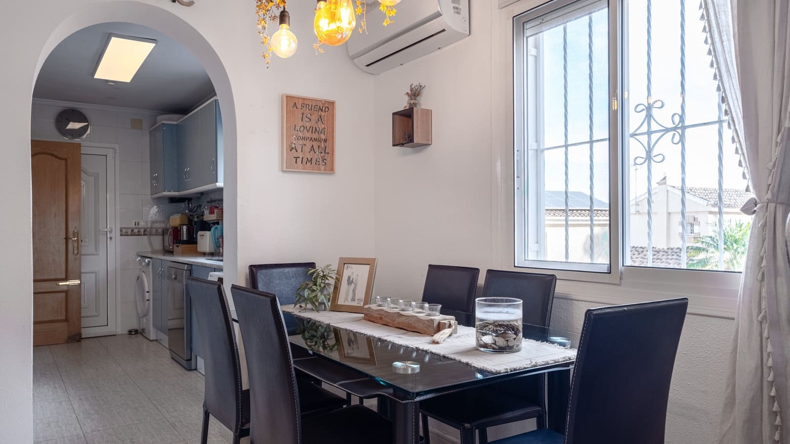 6 makuuhuone Huvila myytävänä paikassa Santa Pola mukana uima-altaan - 550 000 € (Ref: 9657916)