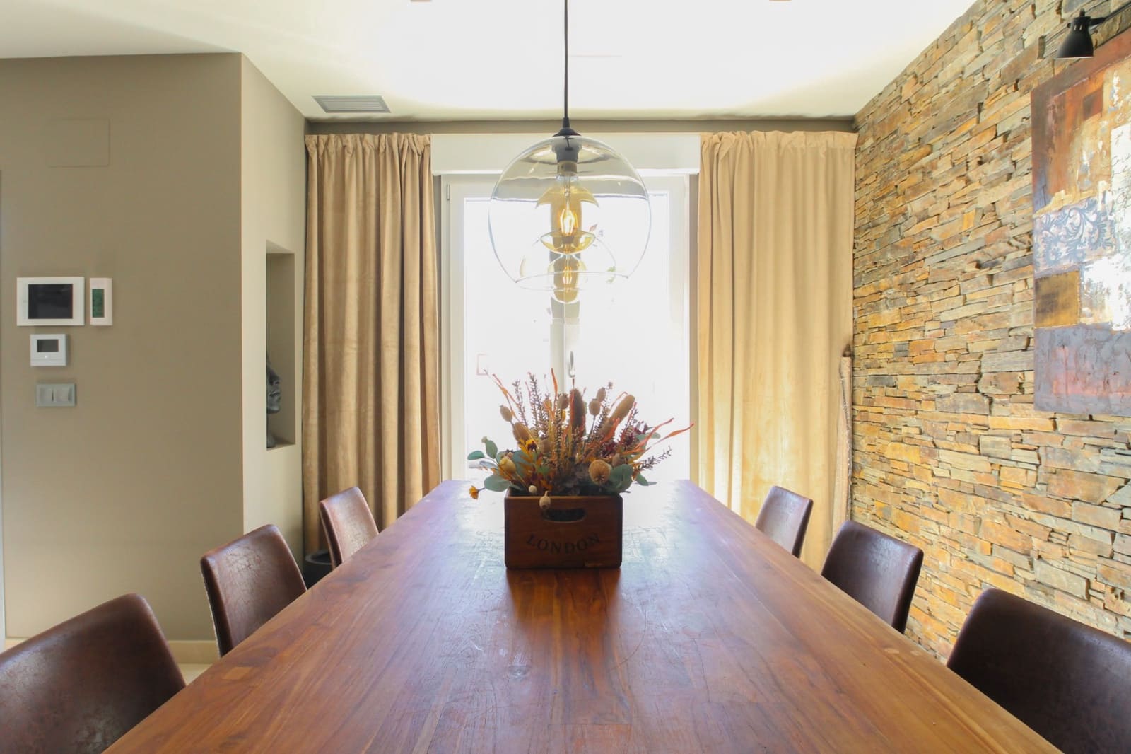 4 bedroom Villa for sale in Torrevieja with pool garage - € 1,075,000 (Ref: 9657926)