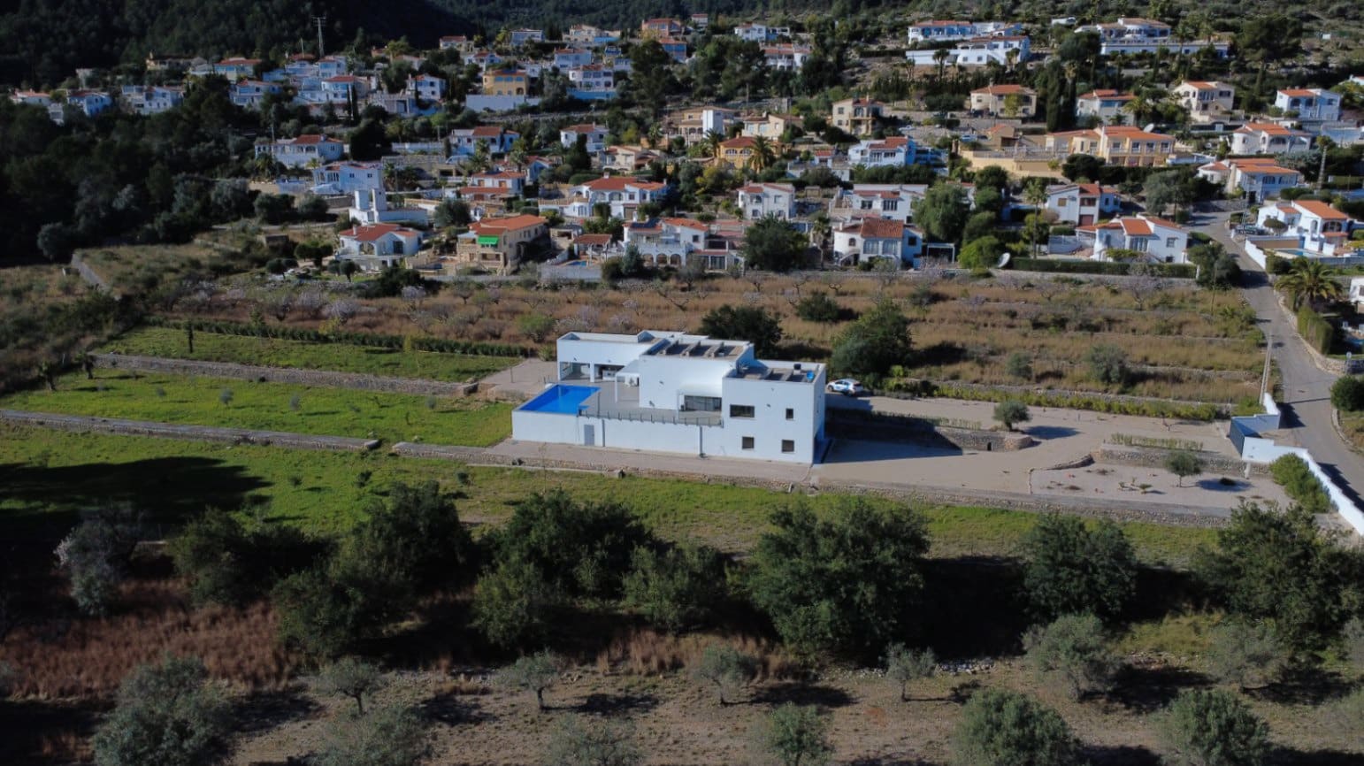 3 bedroom Villa for sale in Orba with pool - € 1,400,000 (Ref: 9657929)