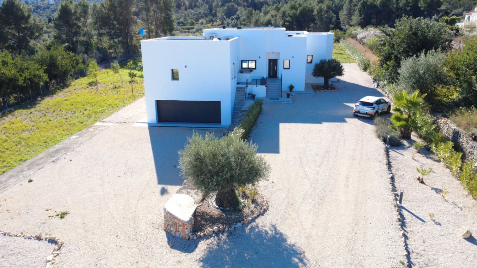 3 bedroom Villa for sale in Orba with pool - € 1,400,000 (Ref: 9657929)