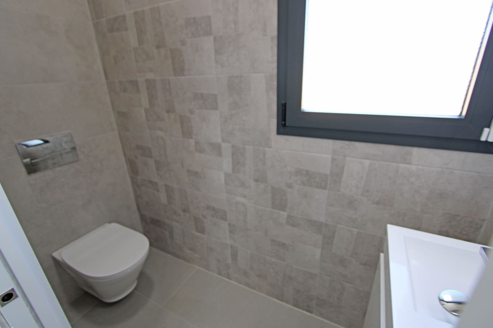 3 bedroom Villa for sale in Orba with pool - € 1,400,000 (Ref: 9657929)