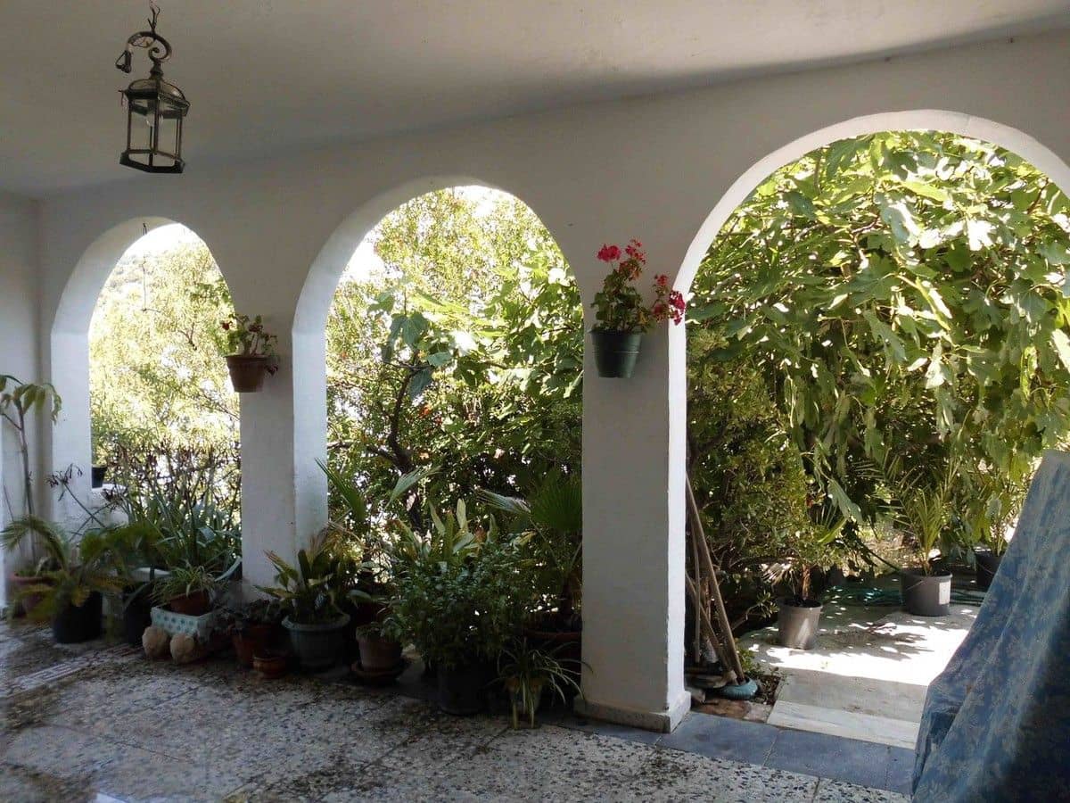 8 sypialnia Finka/Dom wiejski na sprzedaż w Tolox - 550 000 € (Ref: 9657930)