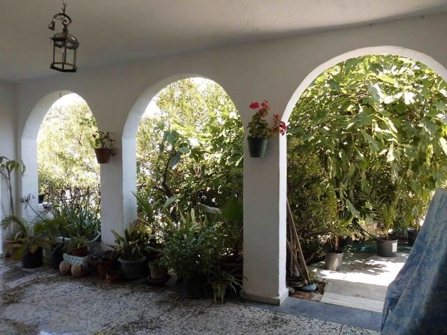 8 sypialnia Finka/Dom wiejski na sprzedaż w Tolox - 550 000 € (Ref: 9657930)