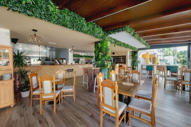 Kommersiell til salgs i Riviera del Sol, Mijas - € 990 000 (Ref: 9657932)