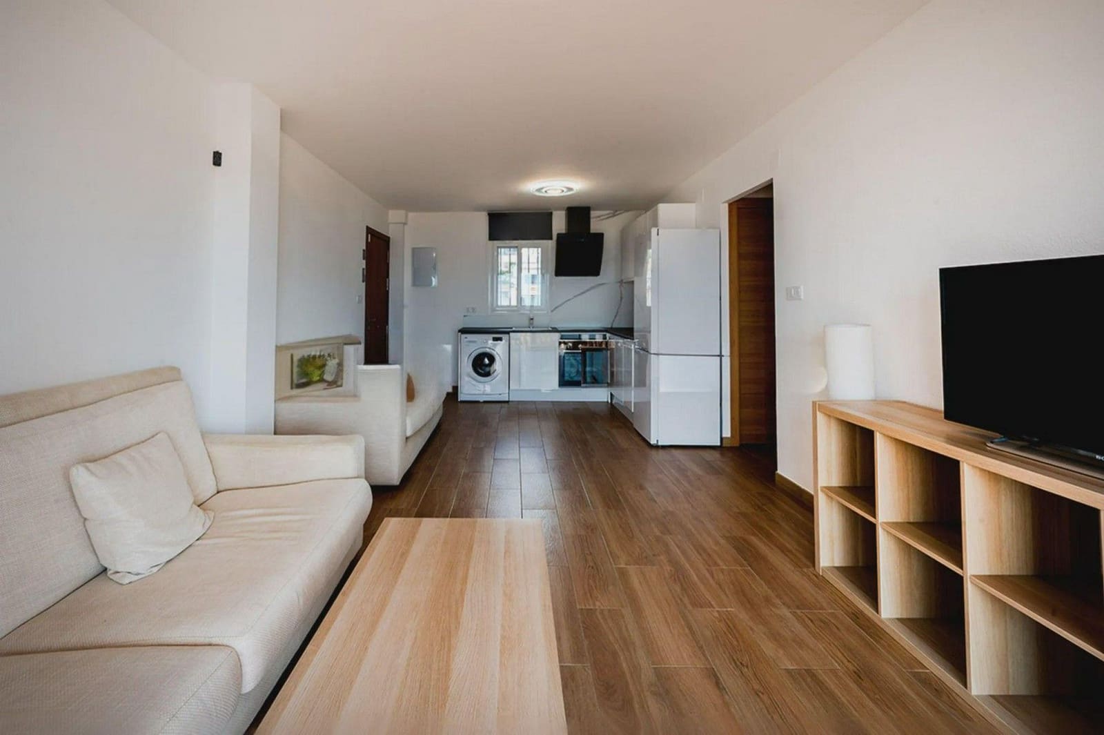 Kommersiell til salgs i Mijas - € 990 000 (Ref: 9657932)