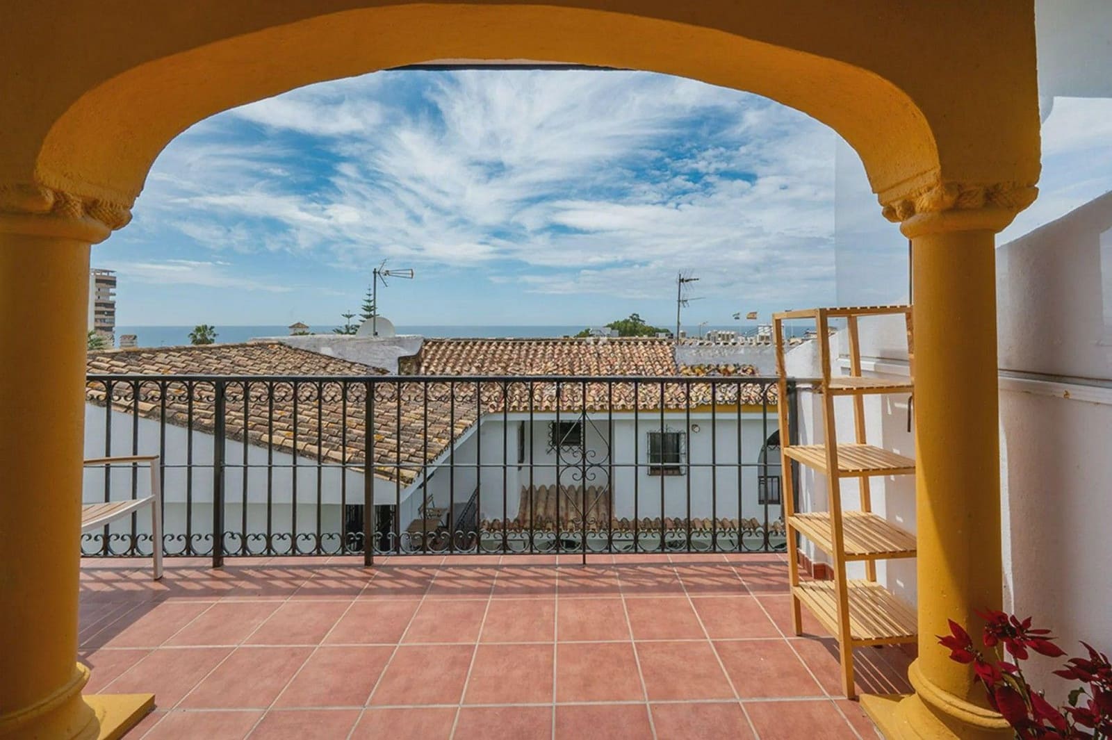 Kommersiell til salgs i Mijas - € 990 000 (Ref: 9657932)