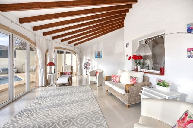 5 bedroom Villa for sale in Partides comunes - Adsubia, Javea / Xàbia - € 750,000 (Ref: 9657935)