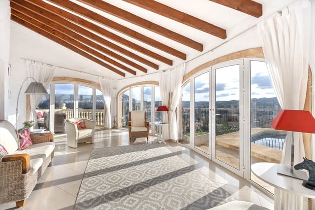 5 bedroom Villa for sale in Partides comunes - Adsubia, Javea / Xàbia - € 750,000 (Ref: 9657935)