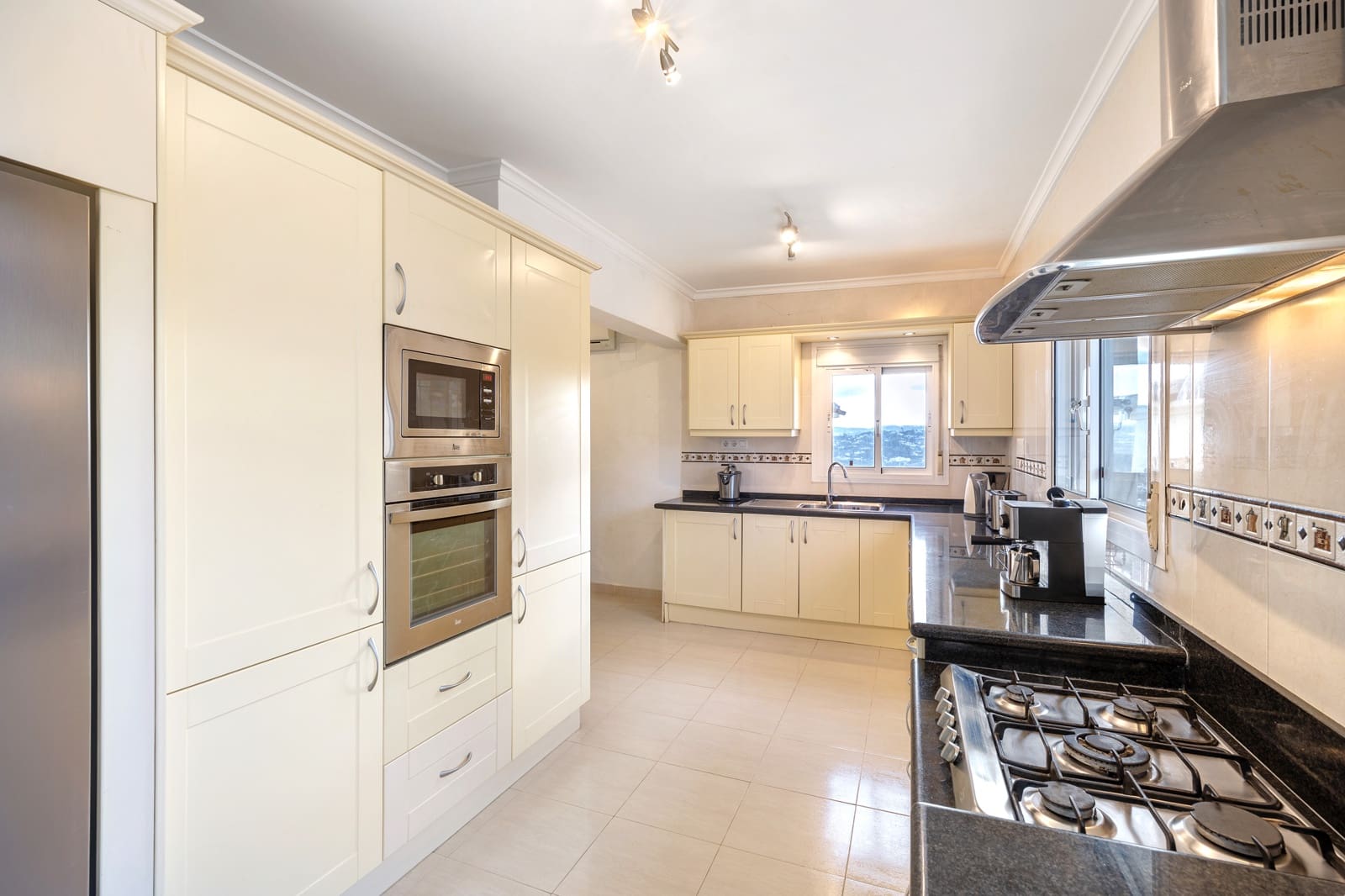 5 Zimmer Villa zu verkaufen in Javea / Xabia - 750.000 € (Ref: 9657935)