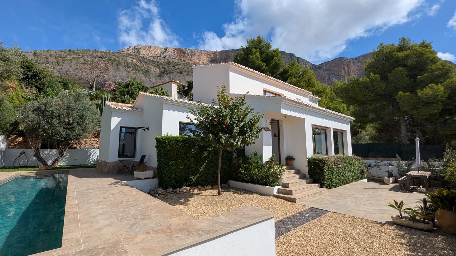 3 Zimmer Villa zu verkaufen in Javea / Xabia mit Pool Garage - 795.000 € (Ref: 9657937)