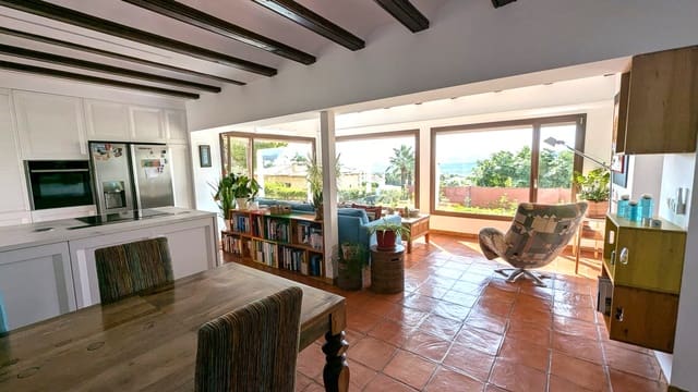 3 makuuhuone Huvila myytävänä paikassa Centro ciudad, Javea / Xàbia mukana uima-altaan 
autotalli - 795 000 € (Ref: 9657937)