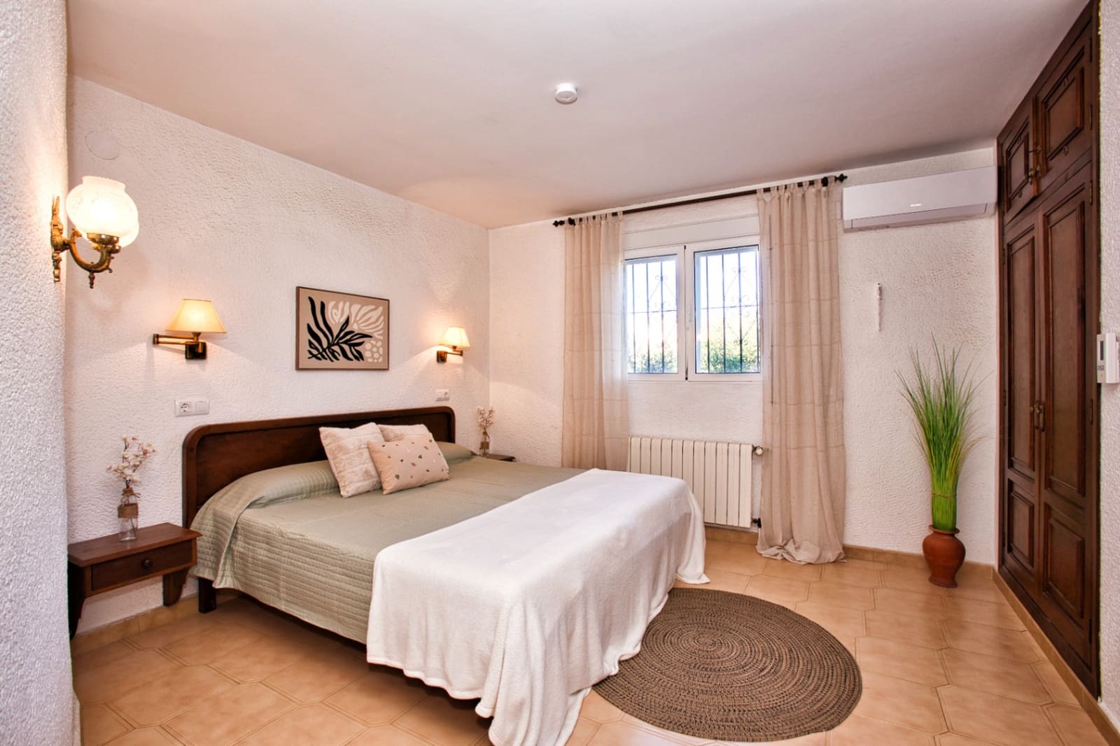 3 bedroom Villa for sale in Benissa with pool - € 1,200,000 (Ref: 9657940)