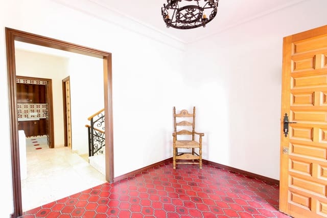 4 soveværelse Villa til salg i El Campello - € 1.090.000 (Ref: 9657950)